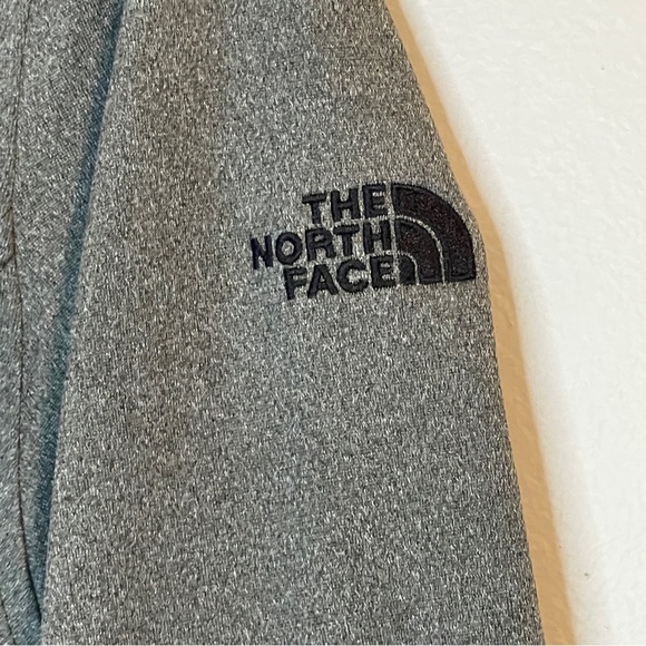 The North Face Womens Tech quarter zip grey M - Picture 2 of 8